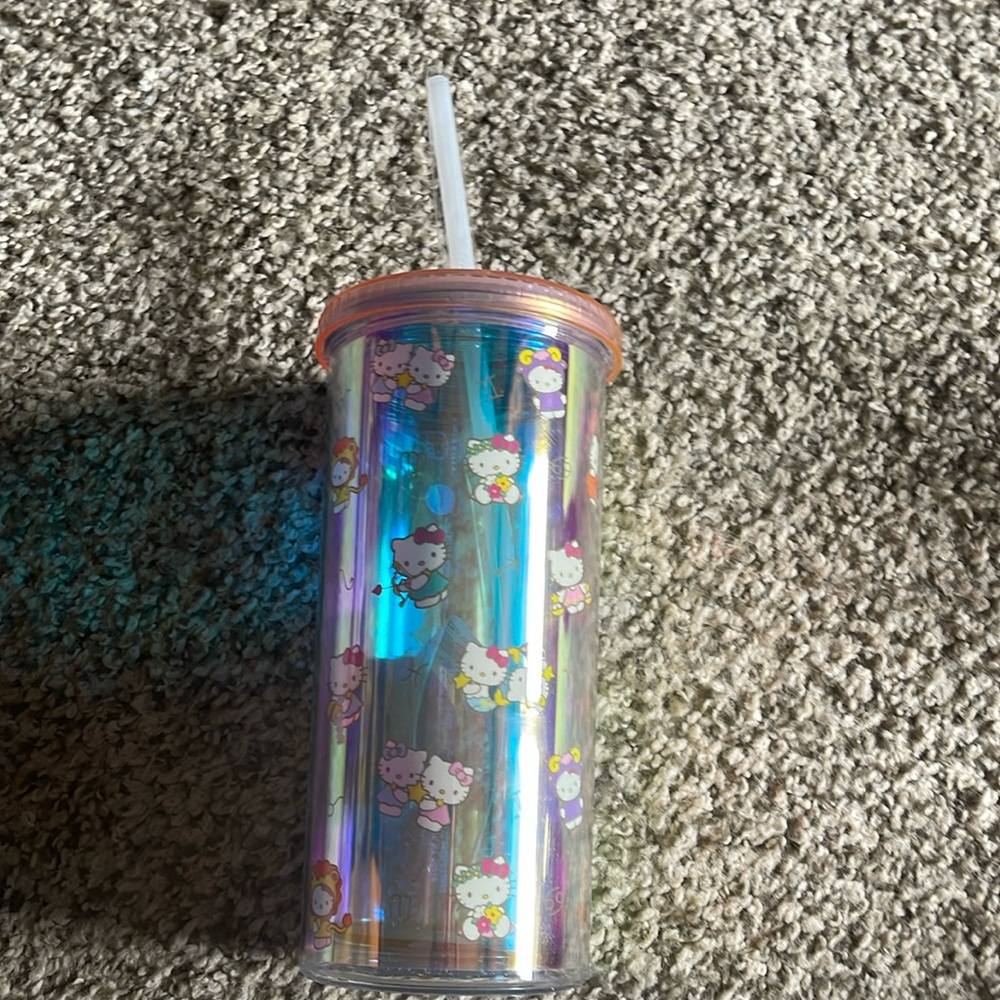 Hello kitty tumbler